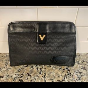 😍 VALENTINO Black Logo Clutch Bag 💯 Authentic